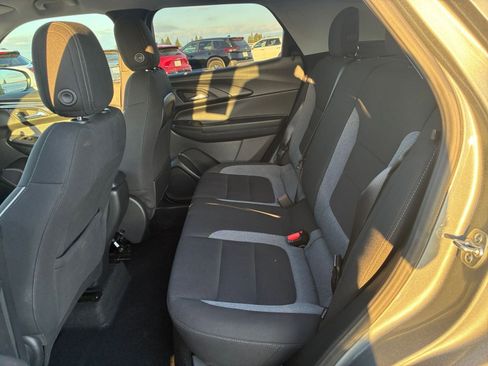 Used 2025 Chevrolet TrailBlazer LT image 23