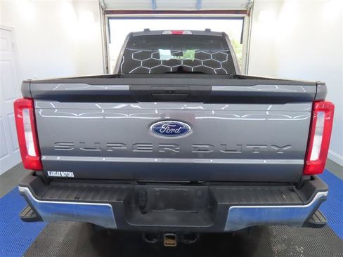 Used 2025 Ford F250 XLT AWD/4WD image 13