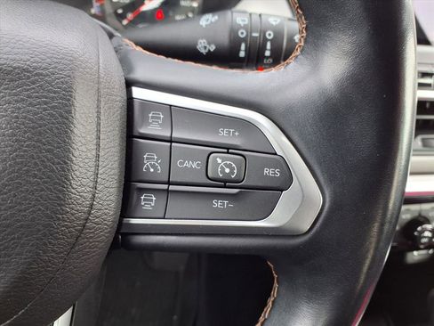 Used 2022 Jeep Compass Limited image 17