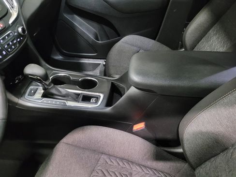 Used 2022 Chevrolet Equinox LT image 26