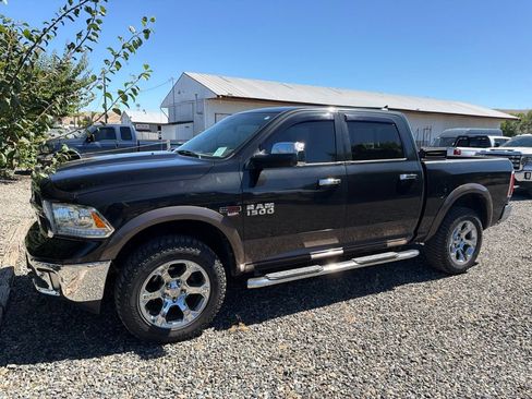 Used 2018 RAM 1500 Laramie w/ Convenience Group AWD/4WD image 1
