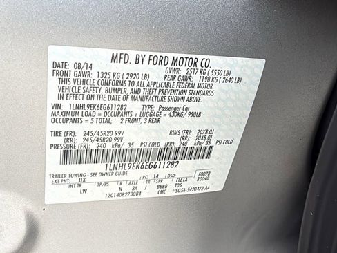 Used 2014 Lincoln MKS AWD w/ Equipment Group 101A image 33