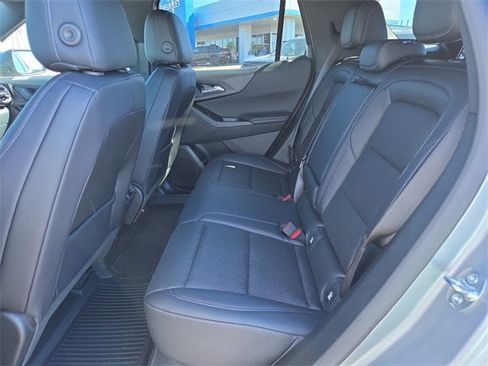 New 2026 Chevrolet Equinox LT w/ Convenience Package II image 11