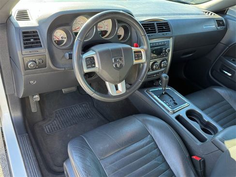 Used 2013 Dodge Challenger R/T Plus image 13