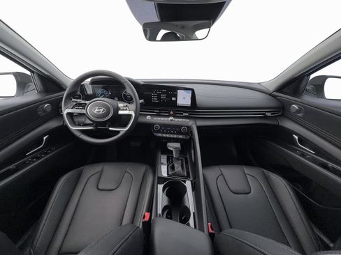 New 2026 Hyundai Elantra Limited image 13