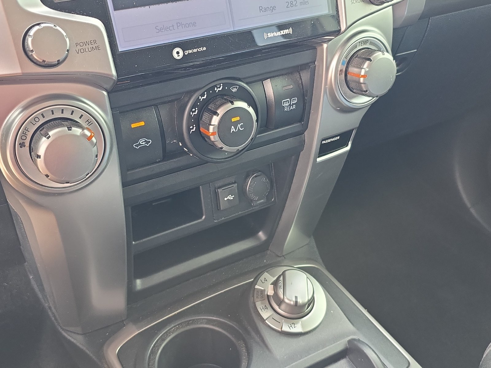 Used 2023 Toyota 4Runner SR5 AWD/4WD image 21