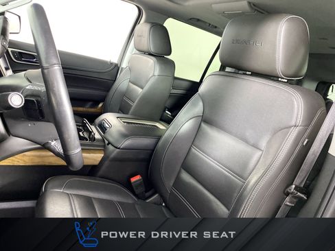 Used 2019 GMC Yukon Denali w/ Denali Ultimate Package image 17