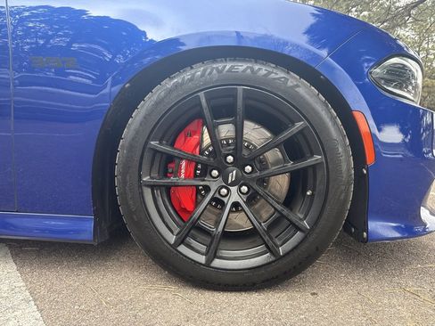 Used 2018 Dodge Charger R/T image 38