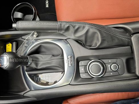 Used 2023 MAZDA MX-5 Miata Grand Touring RWD image 20