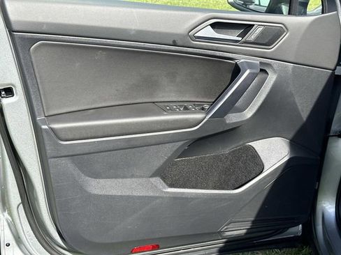 Used 2021 Volkswagen Tiguan SEL image 18