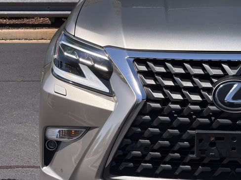 Used 2023 Lexus GX 460 Premium w/ Premium Package AWD/4WD image 44