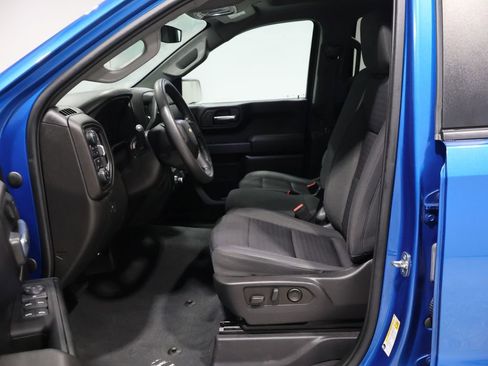 Used 2022 Chevrolet Silverado 1500 Custom image 11