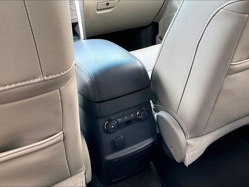 Used 2011 Ford Explorer XLT w/ 202A Rapid Spec Order Code FWD image 25