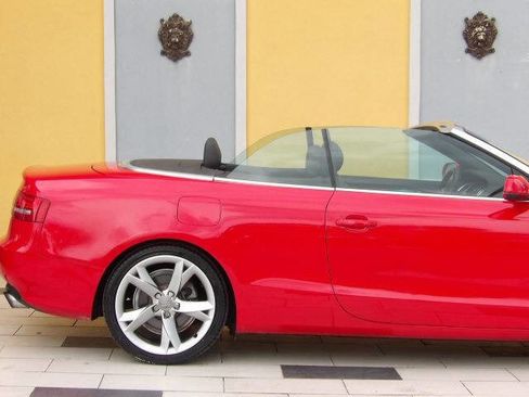 Used 2011 Audi A5 2.0T Premium Plus image 2