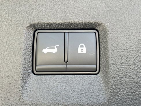 Used 2025 INFINITI QX60 Luxe w/ Cargo Package image 6