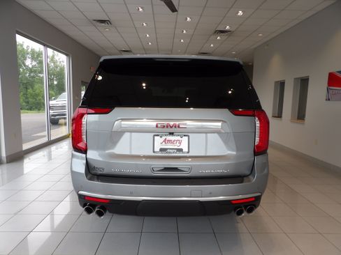 Used 2023 GMC Yukon XL Denali w/ Max Trailering Package AWD/4WD image 5