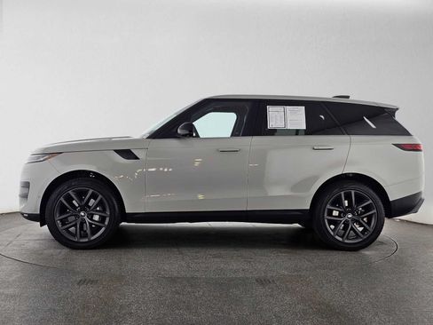Used 2024 Land Rover Range Rover Sport SE AWD/4WD image 2
