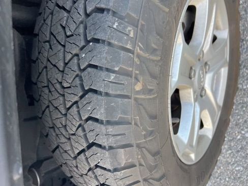 Used 2018 Jeep Wrangler Unlimited Sport S AWD/4WD image 3