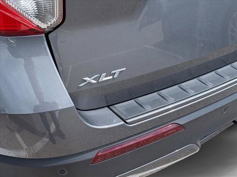 Used 2023 Ford Explorer XLT w/ Equipment Group 202A AWD/4WD image 11