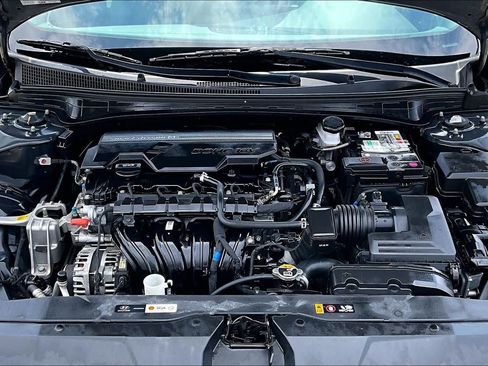 Used 2023 Hyundai Elantra SEL FWD image 32