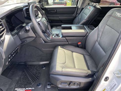 Used 2023 Toyota Sequoia TRD Pro AWD/4WD image 15
