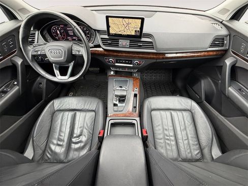 Used 2018 Audi Q5 2.0T Premium Plus w/ Premium Plus Package image 12