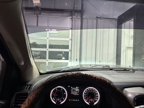 Used 2018 RAM 3500 Big Horn w/ Sport Appearance Group AWD/4WD image 7