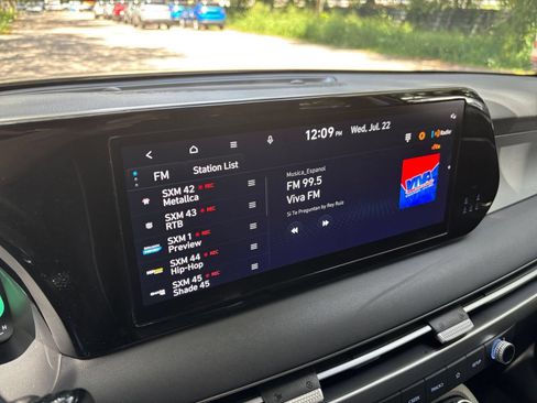 Used 2025 Hyundai Palisade SEL FWD image 17