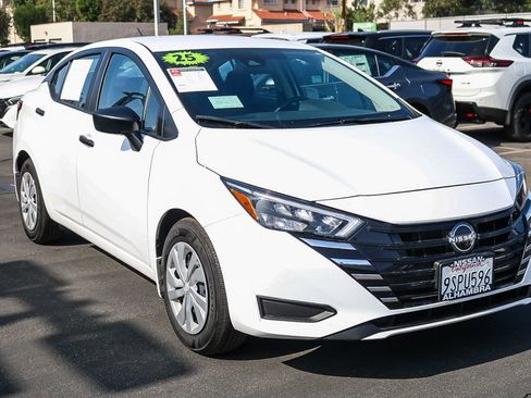 Certified 2025 Nissan Versa S w/ Trunk Package image 11