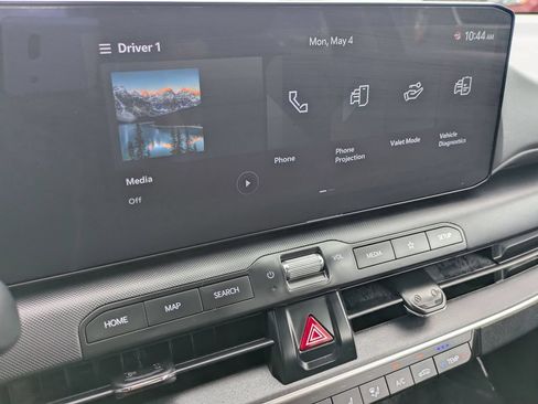 Used 2025 Kia K4 FWD image 23