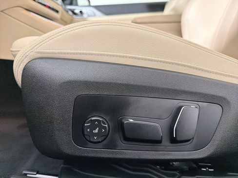 Used 2025 BMW 430i Coupe w/ Premium Package RWD image 12