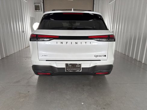 Certified 2026 INFINITI QX60 Sport w/ Dark Cargo Package image 6