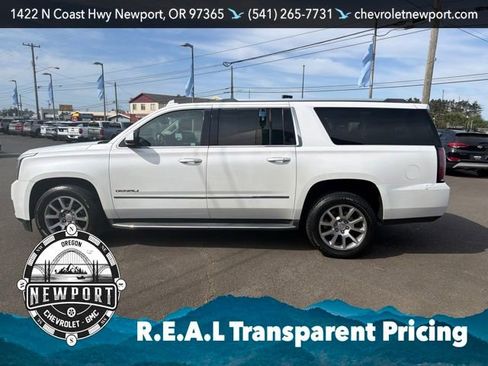 Used 2016 GMC Yukon XL Denali AWD/4WD image 8