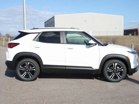 New 2026 Chevrolet TrailBlazer LT w/ Convenience Package image 16