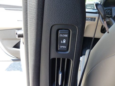 Used 2024 Honda Odyssey EX-L image 42