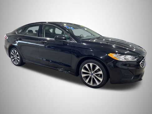 Used 2020 Ford Fusion SE image 7