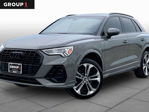 Used 2021 Audi Q3 2.0T Premium Plus w/ Premium Plus Package AWD/4WD image 1