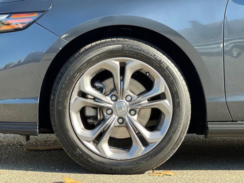 Used 2023 Honda Accord EX image 29