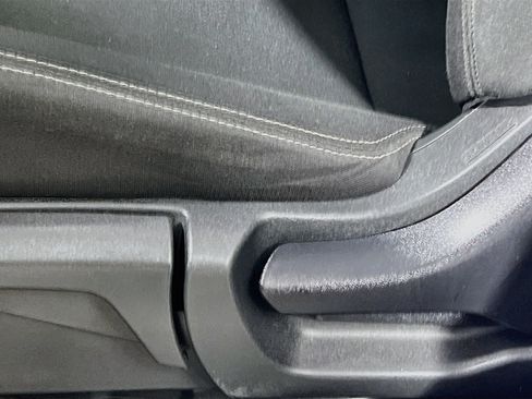 Used 2024 Nissan Rogue S FWD image 16