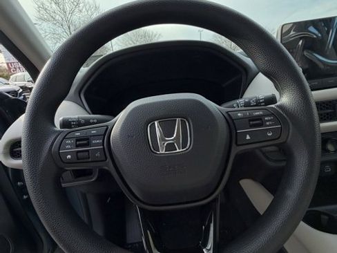 New 2025 Honda HR-V LX image 5