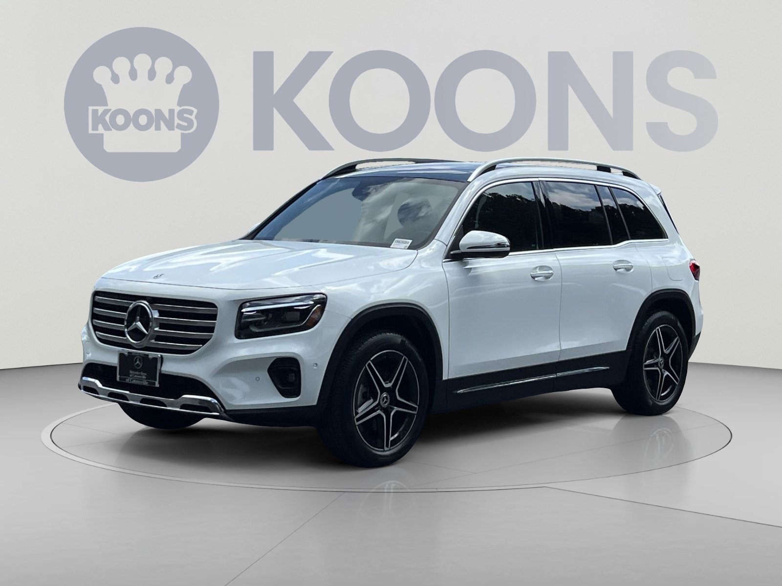 Used 2026 Mercedes-Benz GLB 250 4MATIC image 1