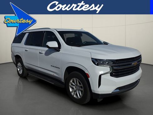Used 2021 Chevrolet Suburban LT image 1
