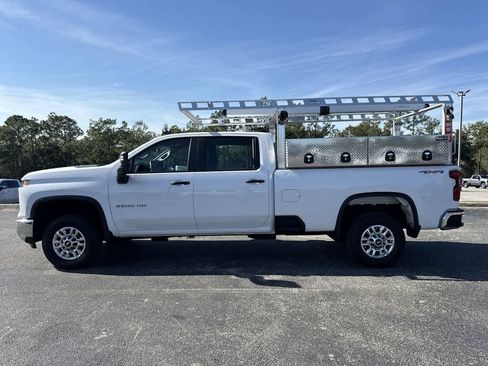 Used 2025 Chevrolet Silverado 2500 W/T w/ WT/CX Safety Package image 6