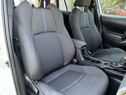 Used 2024 Toyota Corolla Cross AWD Hybrid image 21