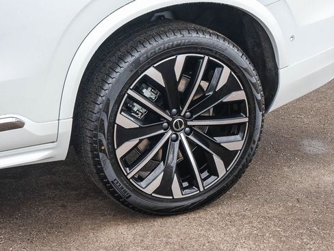 New 2026 Volvo XC90 T8 Ultra w/ Protection Package Premier image 10