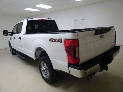Used 2021 Ford F250 XL w/ Power Equipment Group image 4