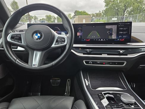 Used 2025 BMW X5 xDrive40i w/ M Sport Package AWD/4WD image 27