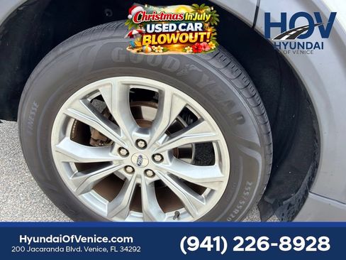 Used 2020 Ford Explorer XLT w/ Equipment Group 202A RWD image 8