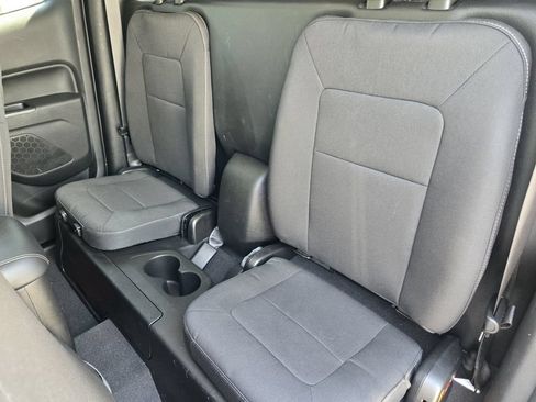 Used 2022 Chevrolet Colorado LT w/ Safety Package RWD image 29