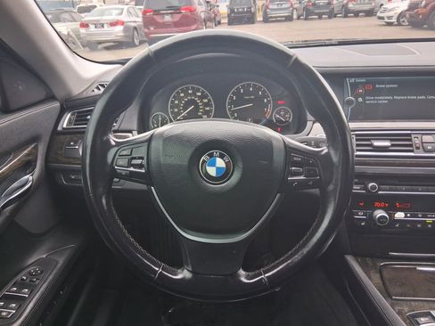 Used 2012 BMW 750i xDrive image 14